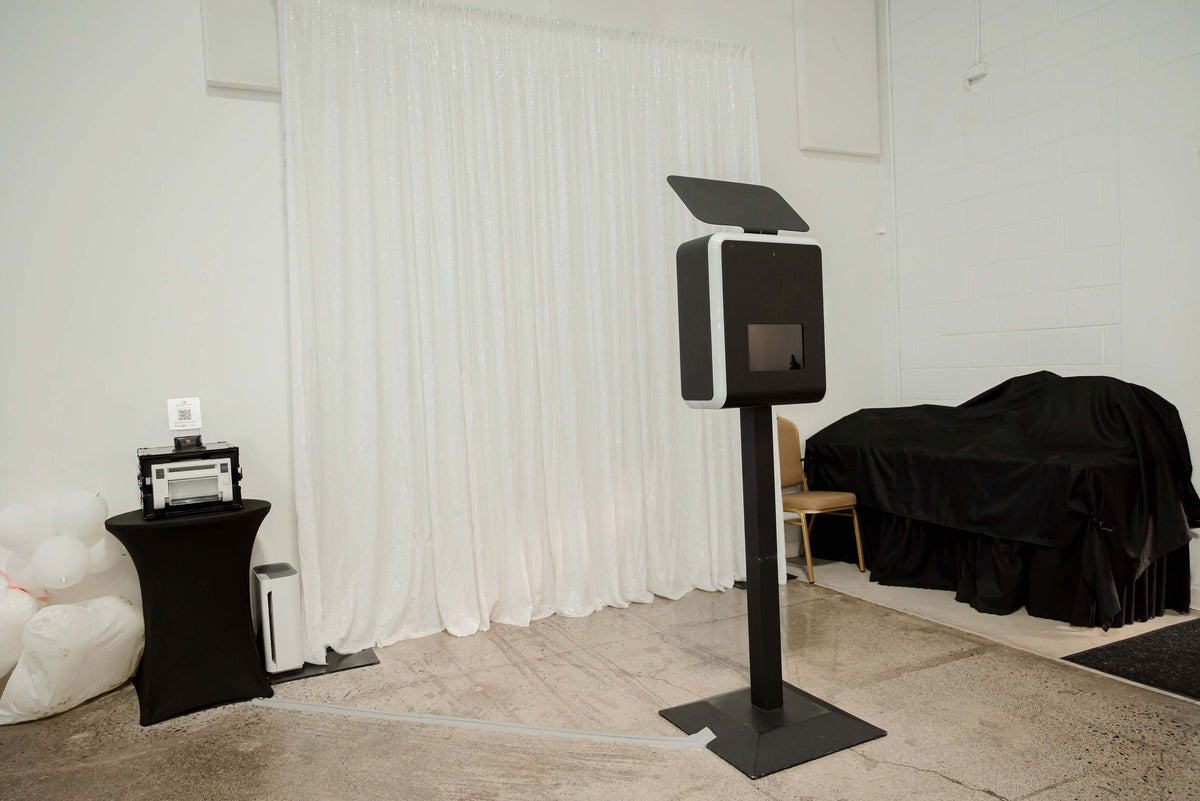 Photo Booth Rental Oahu: Complete Guide for Weddings and Events