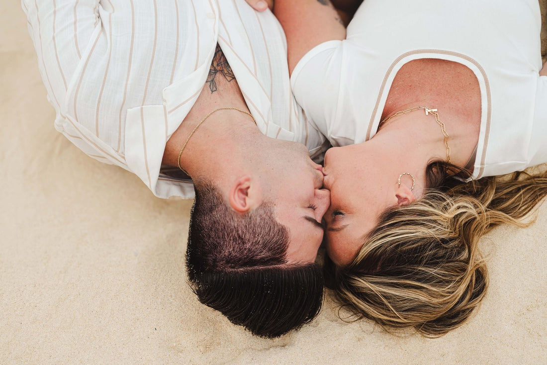 What to Wear for Engagement Photos in Hawaii